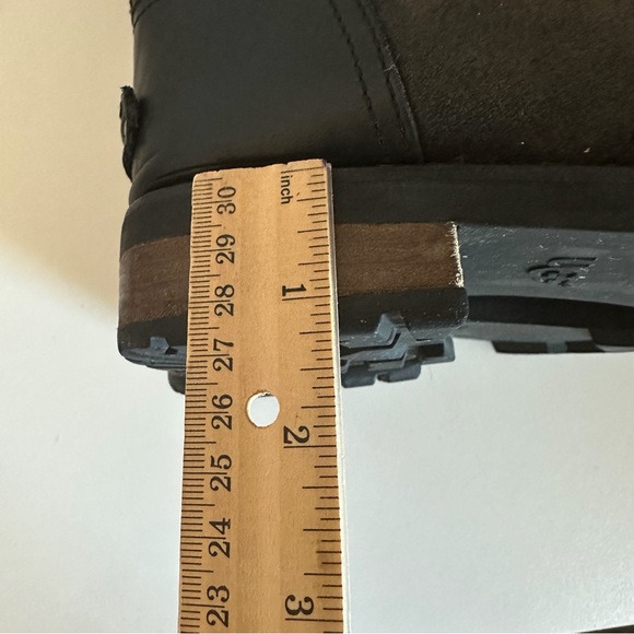 UGG Kilmer II black suede leather lace-up combat boots. - Picture 10 of 10